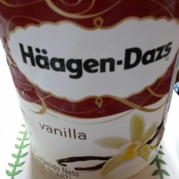 Photo taken at 이마트 (e-mart) by 명교 정. on 3/22/2014-釜山广域市海云台511易买得超市 Photo taken at 이마트 (e-mart) by 명교 정. on 3/22/2014