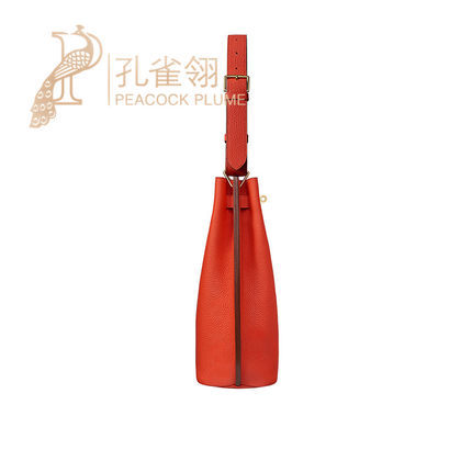 Hermes Parfums/爱马仕女包16春款时尚牛皮锁扣单肩包H056304CC9T Hermes Parfums/爱马仕女包16春款时尚牛皮锁扣单肩包H056304CC9T