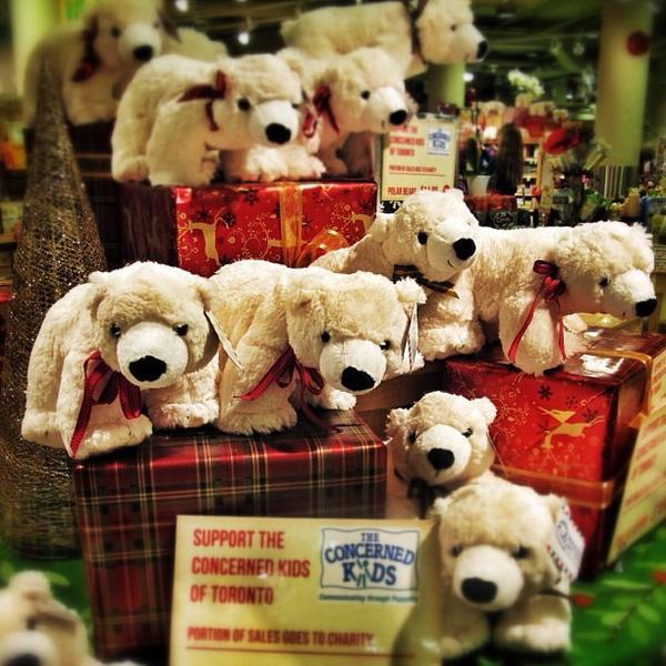 Photo taken at Whole Foods Market by Tom D. on 12/20/2012-加拿大多伦多大道路87 Photo taken at Whole Foods Market by Tom D. on 12/20/2012