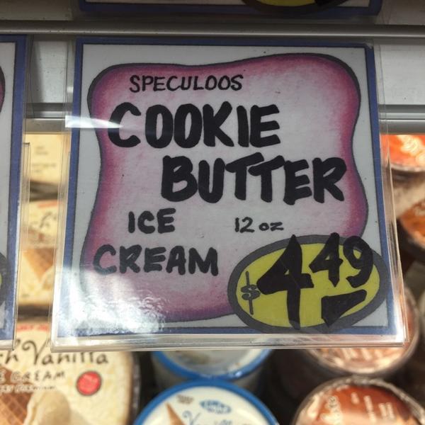 Photo taken at Trader Joe's by Michael H. on 11/9/2014-南卡莱罗纳州哥伦比亚市森林路4516号 Photo taken at Trader Joe's by Michael H. on 11/9/2014