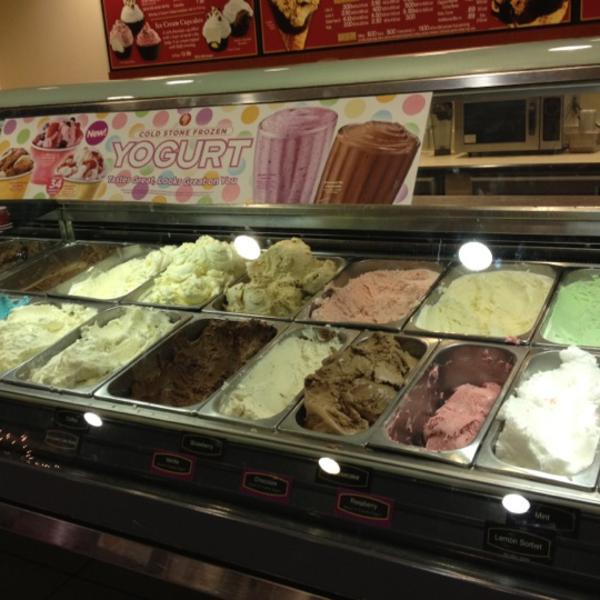 Photo taken at Whole Foods Market by Felice L. on 4/2/2012-美国华盛顿州西雅图第64街东北1026 Photo taken at Whole Foods Market by Felice L. on 4/2/2012