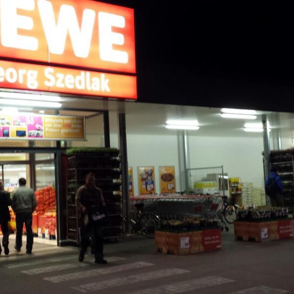 Photo taken at REWE Georg Szedlak by Nazli I. on 9/27/2013