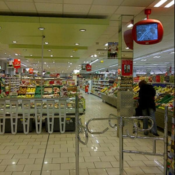 Photo taken at REWE by Ralf N. on 4/17/2012