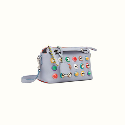 FENDI芬迪fendi女包16春款彩色钉饰小牛皮单肩包8BL1355ZRF0E5T FENDI芬迪fendi女包16春款彩色钉饰小牛皮单肩包8BL1355ZRF0E5T