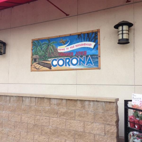 Photo taken at Trader Joe's by Laura G. on 12/12/2012-加利福尼亚州科罗纳卡波特大街2790号 Photo taken at Trader Joe's by Laura G. on 12/12/2012