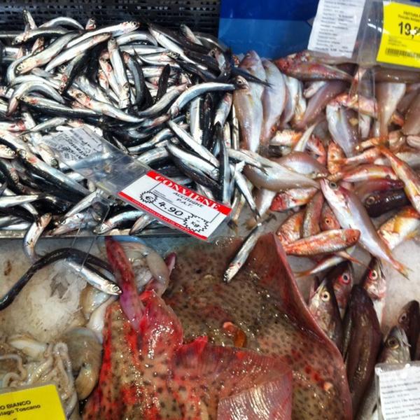 Photo taken at Coop Strada del Paradiso, Siena by Aldo T. on 7/21/2012