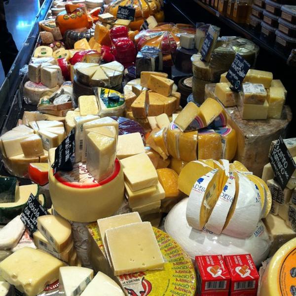 Photo taken at Whole Foods Market by Stephanie B. on 11/10/2011-俄勒冈州俄克拉荷马市北西大街(北克拉森大道)6001 Photo taken at Whole Foods Market by Stephanie B. on 11/10/2011