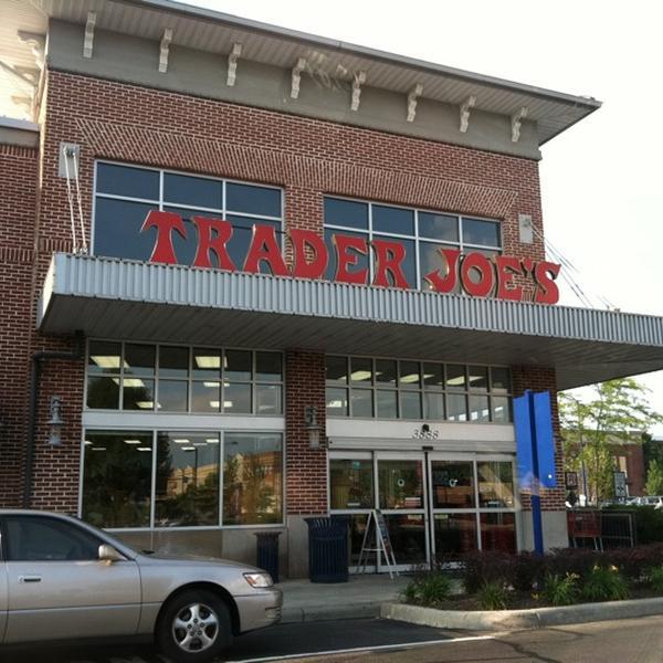 Photo taken at Trader Joe's by Aaron L. on 7/19/2011-俄亥俄州哥伦布伊斯顿环路3888 Photo taken at Trader Joe's by Aaron L. on 7/19/2011