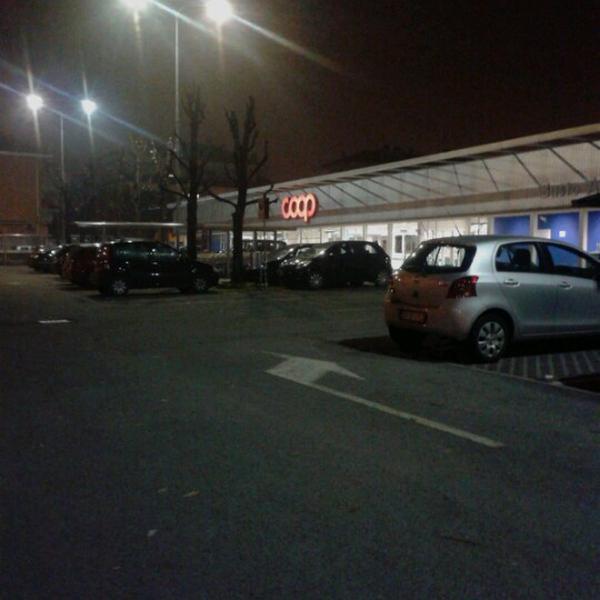 Photo taken at Coop Busto Arsizio by Paola Z. on 1/11/2013-意大利伦巴第布斯托-阿西齐奥共和路26 Photo taken at Coop Busto Arsizio by Paola Z. on 1/11/2013