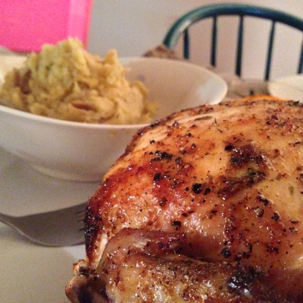 Photo taken at Trader Joe's by Christian T. on 12/11/2012-威斯康辛州布鲁克菲尔德布卢芒德路12665号 Photo taken at Trader Joe's by Christian T. on 12/11/2012