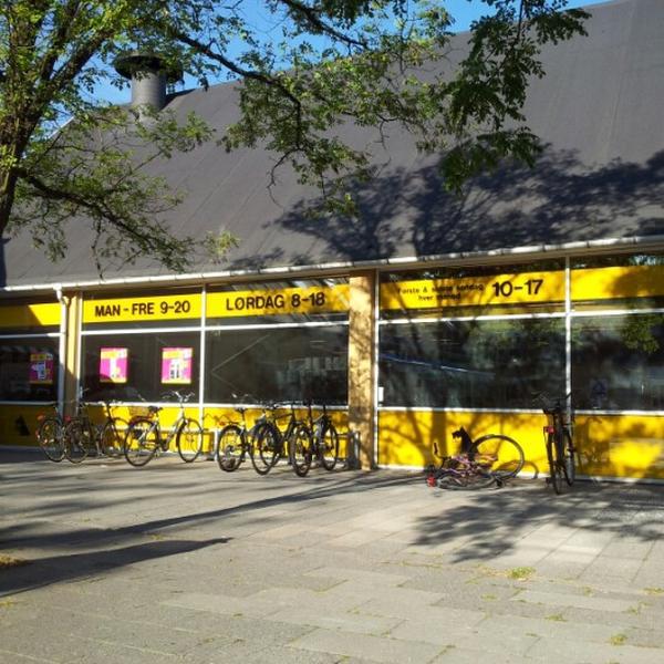 Photo taken at Netto by Soffie R. on 7/23/2012