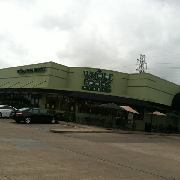Photo taken at Whole Foods Market by Ruben L. on 4/27/2012-美国得克萨斯州休斯敦韦斯特海默路11445 Photo taken at Whole Foods Market by Ruben L. on 4/27/2012