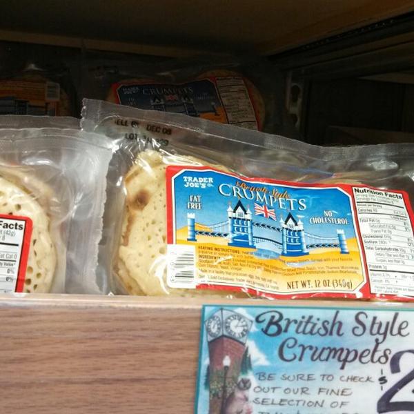 Photo taken at Trader Joe's by Shereen R. on 12/5/2013-奥勒冈比弗顿西南比佛顿希尔斯代尔高速公路11753 (申银万国朗伯德大街) Photo taken at Trader Joe's by Shereen R. on 12/5/2013