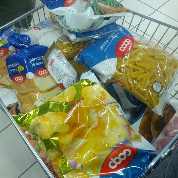 Photo taken at Coop by Ilaria B. on 4/30/2013-意大利艾米利亚-罗马涅博洛尼亚铁托喀纳斯尼街25 Photo taken at Coop by Ilaria B. on 4/30/2013