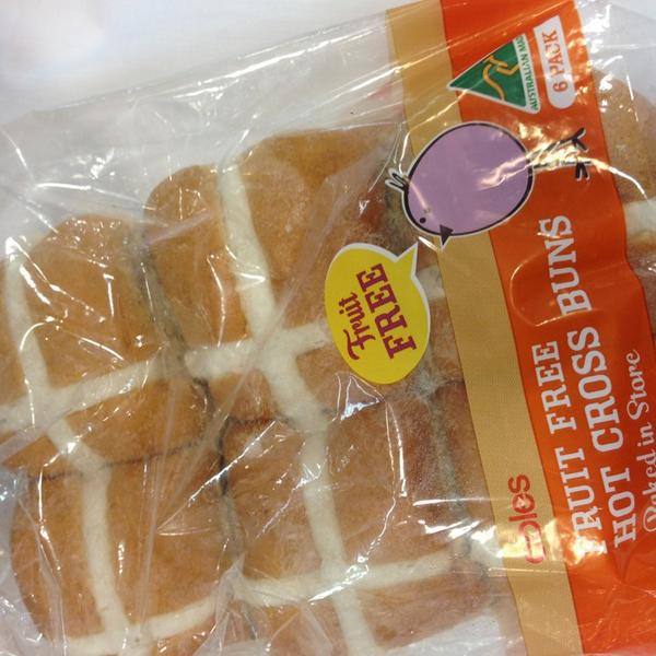 Photo taken at Coles by Virginia M. on 3/23/2013-澳大利亚维多利亚州墨尔本菲茨罗伊约翰斯顿街95-103 Photo taken at Coles by Virginia M. on 3/23/2013