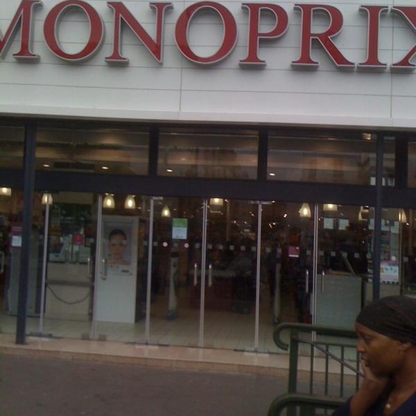 Photo taken at Monoprix by Alain B. on 5/18/2012-法国巴黎佛兰德大道119号 Photo taken at Monoprix by Alain B. on 5/18/2012