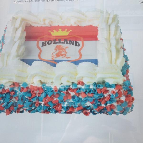 Photo taken at HEMA by Johan P. on 6/14/2012-荷兰北布拉班特省埃因霍温权利街37号 Photo taken at HEMA by Johan P. on 6/14/2012