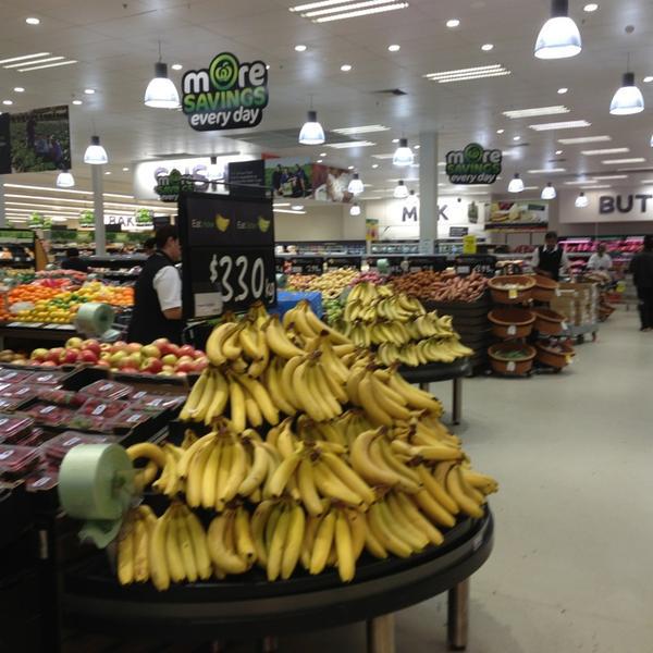 Photo taken at Woolworths by Susan on 8/23/2013-澳大利亚新南威尔士州悉尼安克利夫圣78-96 Photo taken at Woolworths by Susan on 8/23/2013