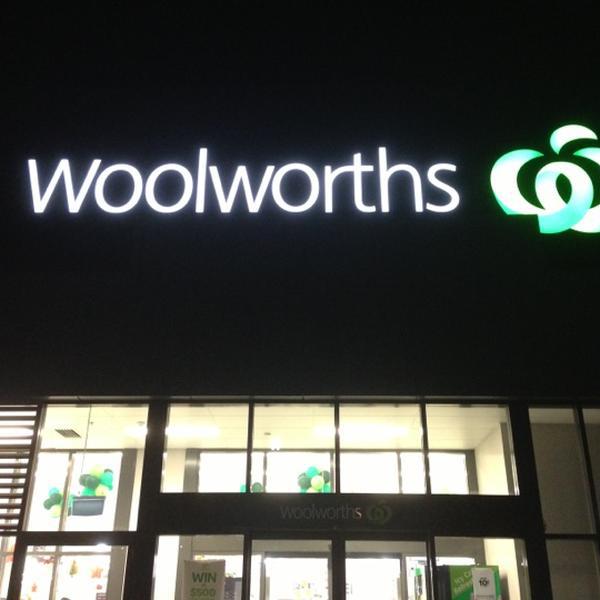 Photo taken at Woolworths by Mostafa B. on 11/9/2012-澳大利亚新南威尔士州悉尼安克利夫圣78-96 Photo taken at Woolworths by Mostafa B. on 11/9/2012