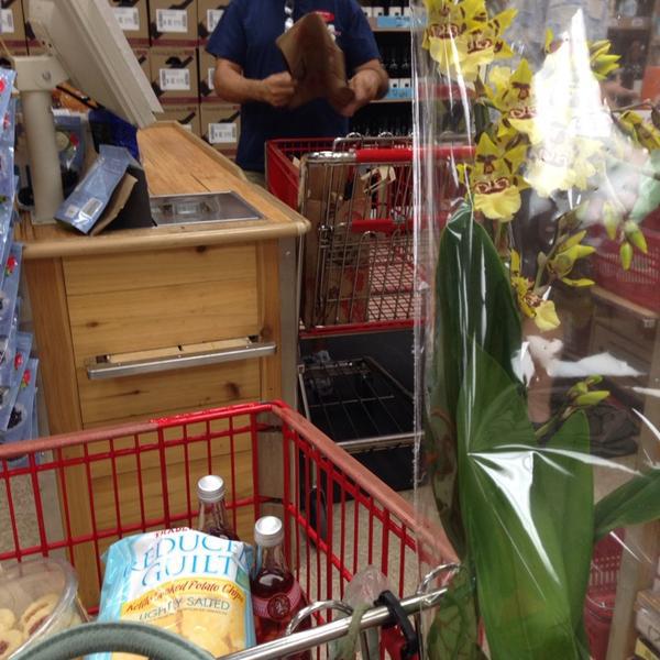 Photo taken at Trader Joe's by Rona B. on 10/5/2014-加利福尼亚州91011 香格里拉加拿大 山麓大道D室(在古尔德大道)475号 Photo taken at Trader Joe's by Rona B. on 10/5/2014