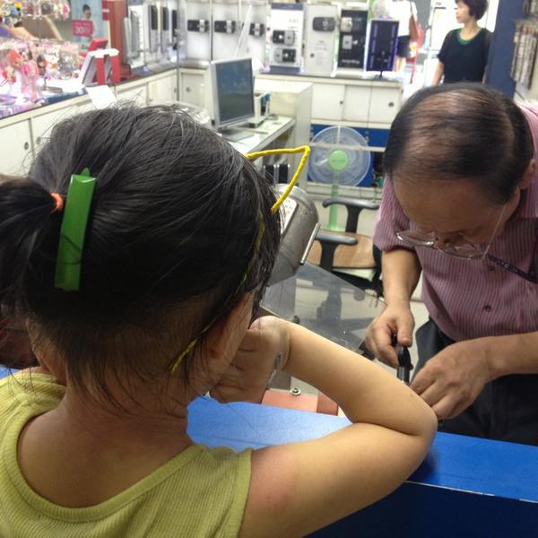 Photo taken at 홈플러스 (Home plus) by TaeSeo K. on 8/3/2013