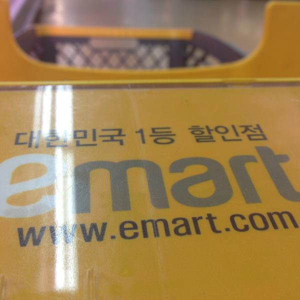 Photo taken at 이마트 (E-Mart) by asol K. on 8/7/2013-济州市塔洞38易买得超市 Photo taken at 이마트 (E-Mart) by asol K. on 8/7/2013