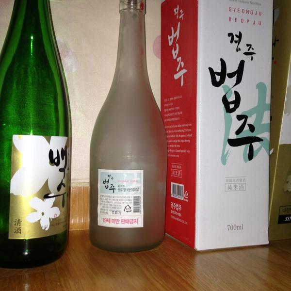 Photo taken at 이마트 메트로 / E-Mart Metro by Elena M. on 7/12/2013