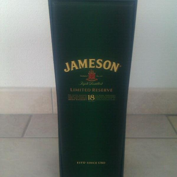 Photo taken at Gall & Gall by Mark V. on 4/20/2012