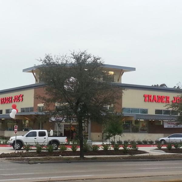 Photo taken at Trader Joe's by Paul C. on 1/4/2013-美国得克萨斯州休斯敦沃斯路南1440 Photo taken at Trader Joe's by Paul C. on 1/4/2013