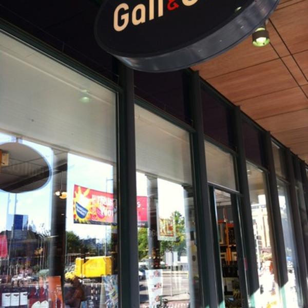 Photo taken at Gall & Gall by Damron C. on 8/3/2012