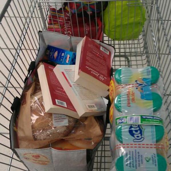 Photo taken at Carrefour by Black B. on 11/24/2011