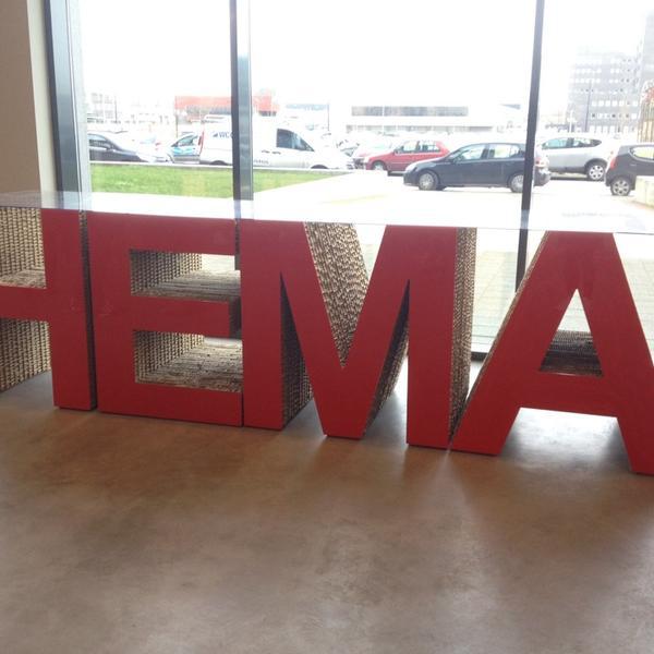 Photo taken at HEMA Hoofdkantoor by Nadia on 2/6/2014-荷兰阿姆斯特丹林肯路10号 Photo taken at HEMA Hoofdkantoor by Nadia on 2/6/2014