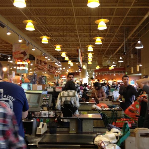 Photo taken at Whole Foods Market by Lara W. on 10/21/2012-加利福尼亚州库比蒂诺史蒂文斯希大道20955号 Photo taken at Whole Foods Market by Lara W. on 10/21/2012