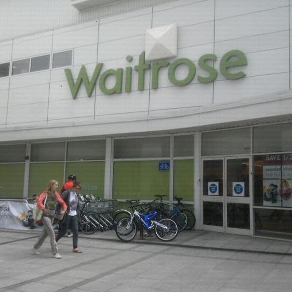 Photo taken at Waitrose by Bill熊 H. on 4/21/2012-英国伦敦沃平托马斯莫尔街 Photo taken at Waitrose by Bill熊 H. on 4/21/2012