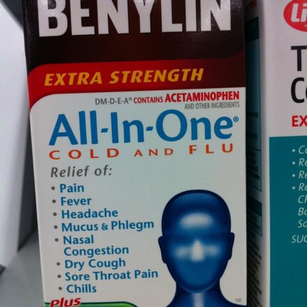 Photo taken at Shoppers Drug Mart by Pierre A. on 11/16/2011-加拿大士嘉堡沃顿大道2355 Photo taken at Shoppers Drug Mart by Pierre A. on 11/16/2011