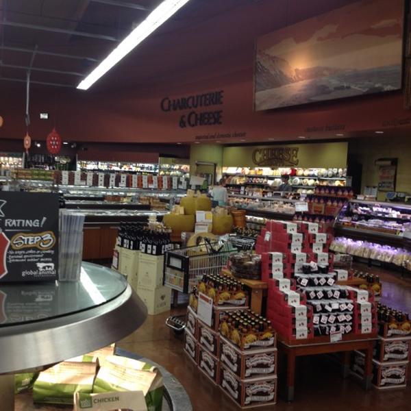 Photo taken at Whole Foods Market by Sang Ryong L. on 11/6/2012-加利福尼亚州塔斯廷市公园大道2847号 Photo taken at Whole Foods Market by Sang Ryong L. on 11/6/2012