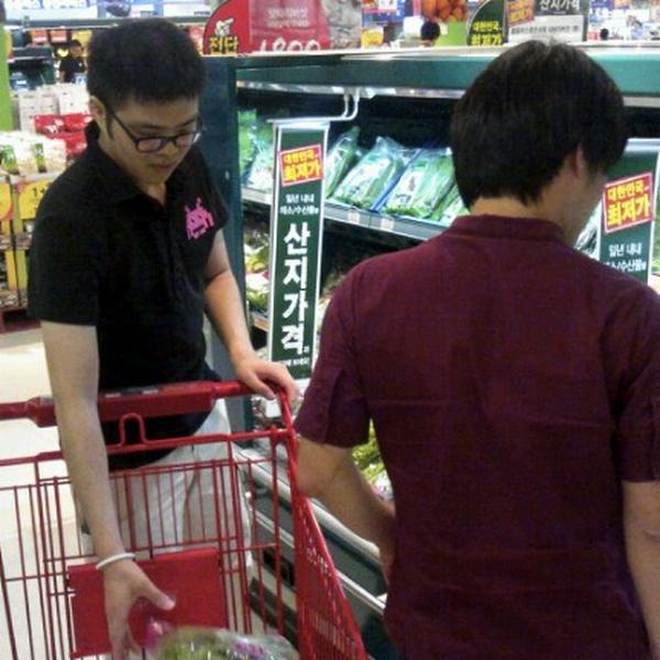 Photo taken at 홈플러스 (Home plus) by Jeoung Ho O. on 8/26/2012-大邱市达西区达句伐大路1467号(城西店) Photo taken at 홈플러스 (Home plus) by Jeoung Ho O. on 8/26/2012