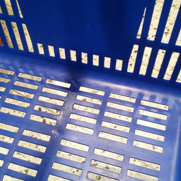 Photo taken at EDEKA Neukauf by Henning S. on 8/7/2012-德国巴登符腾堡斯图加特盖斯布格大道2 Photo taken at EDEKA Neukauf by Henning S. on 8/7/2012