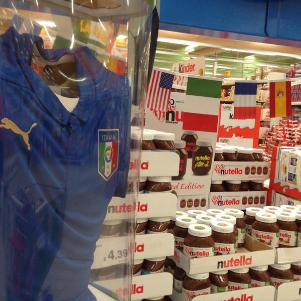 Photo taken at Auchan by Alessandro F. on 5/24/2014-意大利伦巴第马扎诺阿尔西德加斯派瑞路6 Photo taken at Auchan by Alessandro F. on 5/24/2014