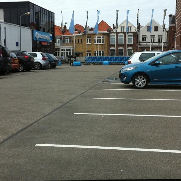 Photo taken at Albert Heijn XL by Fred on 8/14/2011