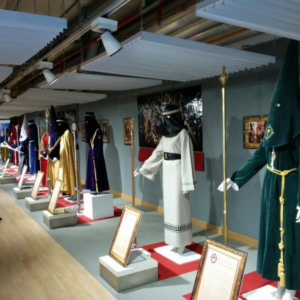 Photo taken at El Corte Inglés by Oscar Raul S. on 4/8/2014