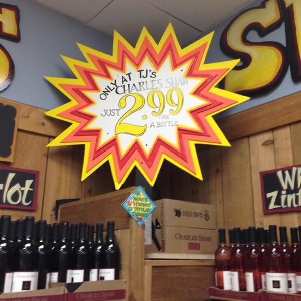 Photo taken at Trader Joe's by Ian I. on 12/16/2012-美国新泽西州韦斯特菲尔德榆树街155 Photo taken at Trader Joe's by Ian I. on 12/16/2012