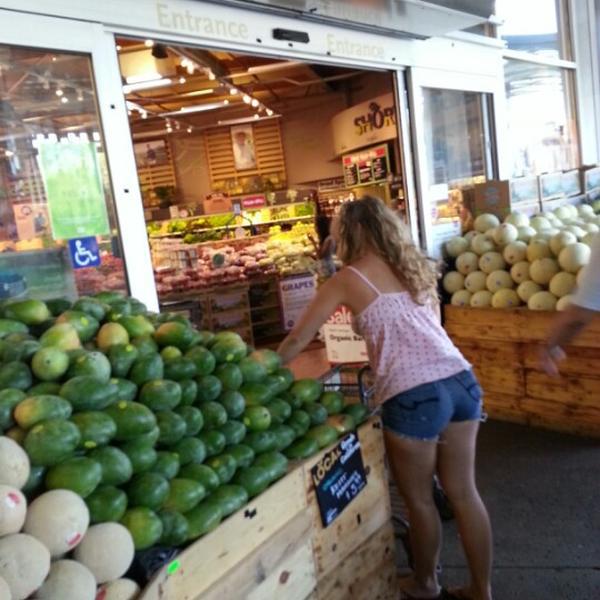 Photo taken at Whole Foods Market by Chris O. on 9/20/2012-加利福尼亚州威尼斯林肯大道225号 Photo taken at Whole Foods Market by Chris O. on 9/20/2012