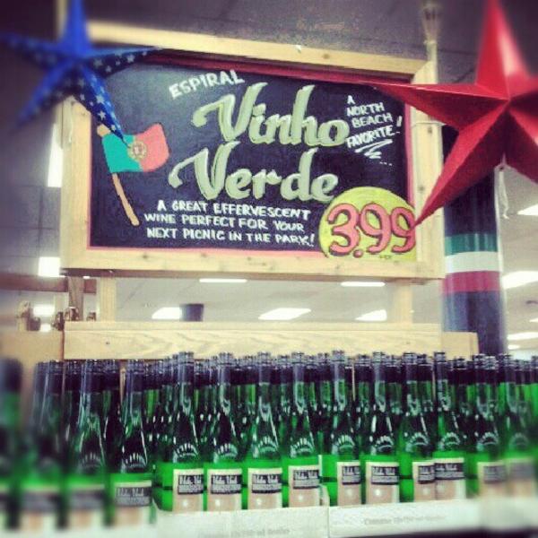 Photo taken at Trader Joe's by Diogo B. on 7/8/2012-美国加利福尼亚州旧金山湾街401 Photo taken at Trader Joe's by Diogo B. on 7/8/2012