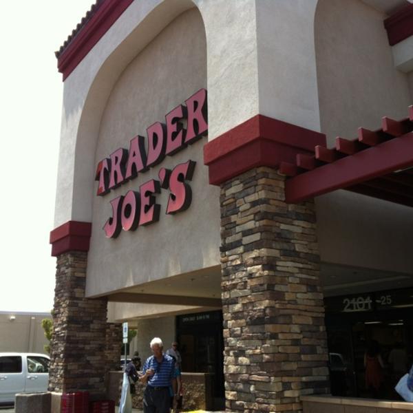 Photo taken at Trader Joe's by JINJIN on 7/15/2012-内华达州拉斯维加斯市迪凯特大道2101号 Photo taken at Trader Joe's by JINJIN on 7/15/2012