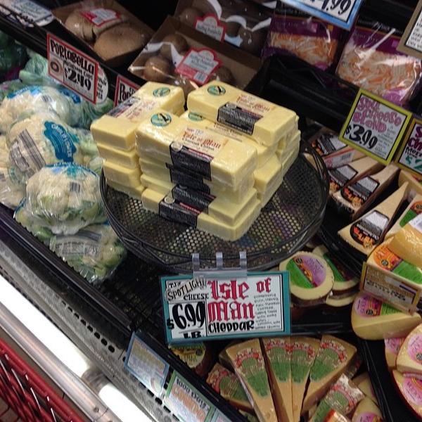 Photo taken at Trader Joe's by Andy Q. on 6/4/2014-宾夕法尼亚州匹兹堡市佩恩大道6343号 Photo taken at Trader Joe's by Andy Q. on 6/4/2014