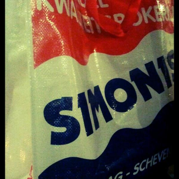 Photo taken at Simonis aan de Haven by Linda v. on 3/3/2013-荷兰南荷兰省斯赫弗宁恩鱼拍卖路20 Photo taken at Simonis aan de Haven by Linda v. on 3/3/2013