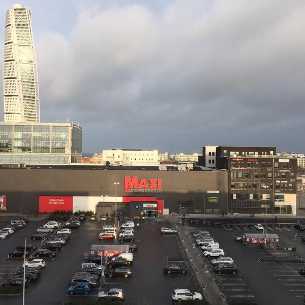 Photo taken at ICA Maxi by Mohamad S. on 12/17/2014