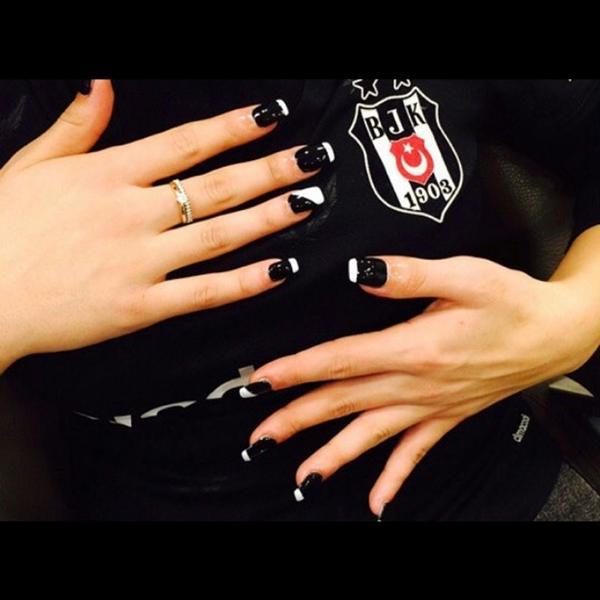 Photo taken at Flora  Bayan kuaförü by Össlem on 2/27/2015