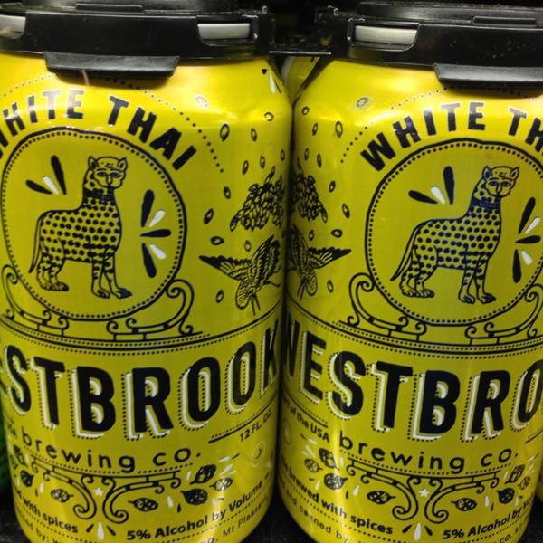 Photo taken at Whole Foods Market by Eric M. on 3/23/2013-美国南卡罗来纳州芒特普莱森特杜琪峰兹大道923 Photo taken at Whole Foods Market by Eric M. on 3/23/2013